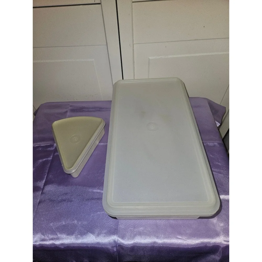Vintage Tupperware Bread Keeper and Pie Slice Wedge Container Set White 2pc